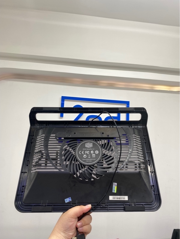 Đế tản nhiệt Cooler Master NotePal L1 - Màu đen - Ngoại hình 98% - Body