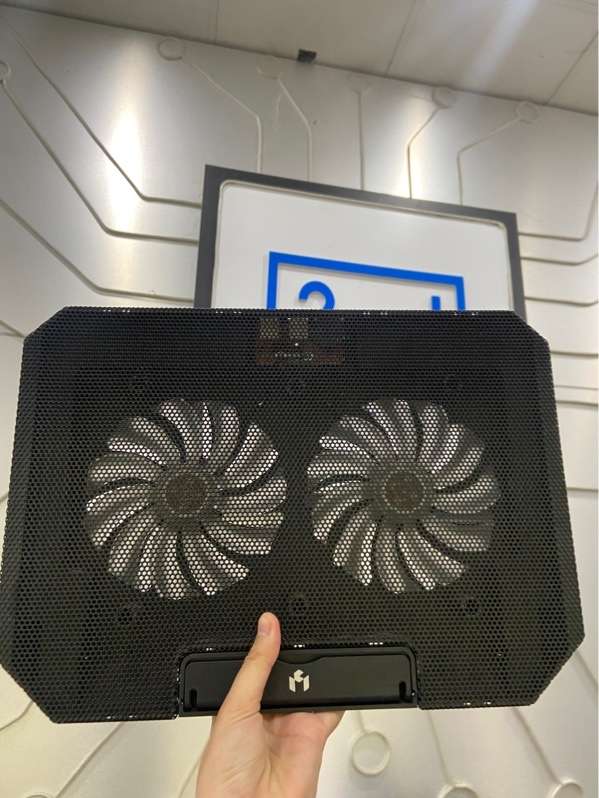 Đế tản nhiệt laptop - Màu đen - Ngoại hình: 97% - Kèm Box
