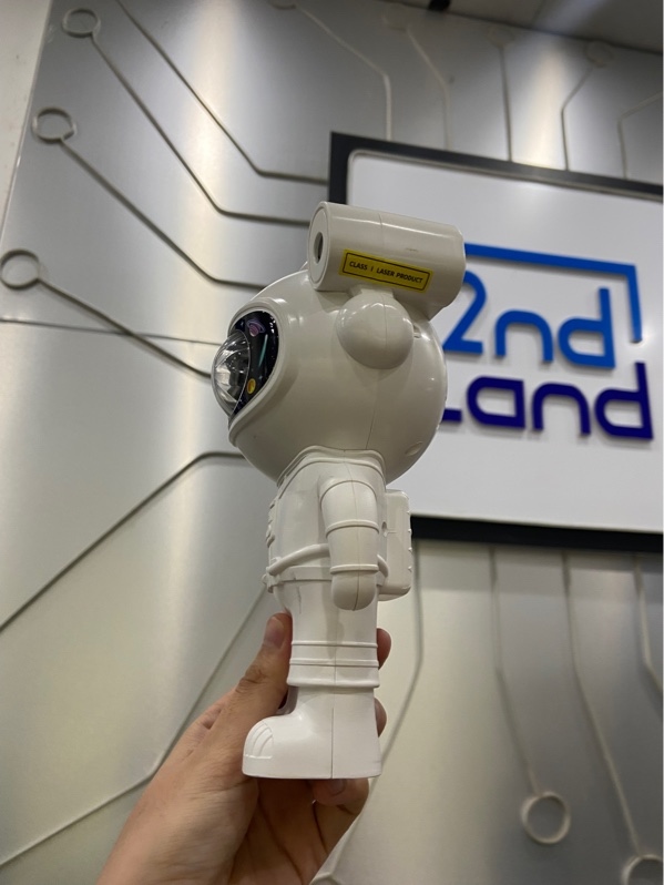 Đèn chiếu bầu trời sao A - Màu trắng - Ngoại hình: 97% - Kèm hộp + dây