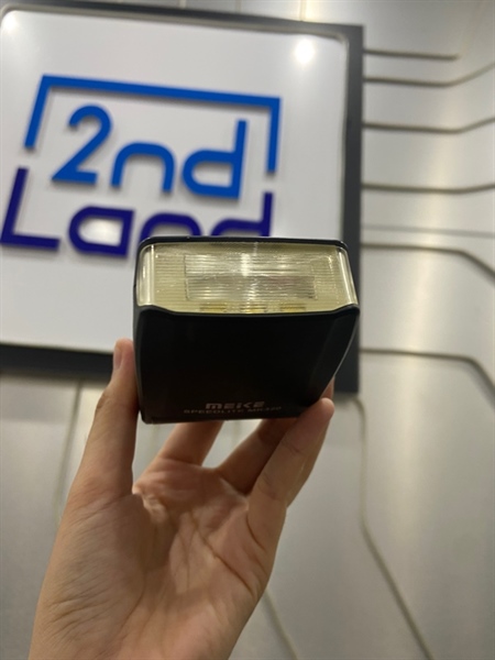 Đèn Flash Meike MK320 - Màu đen - Ngoại hình: 97% - Nhựa ố vàng - Body 1