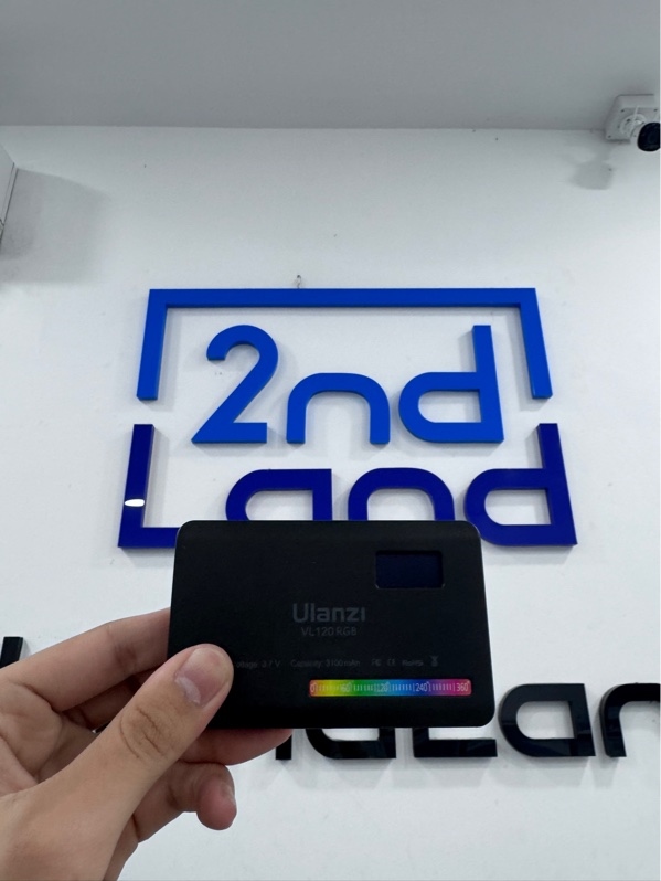 Đèn LED trợ sáng Ulanzi VL120 RGB - Màu đen - Ngoại hình 98% - Kèm 1 tản sáng