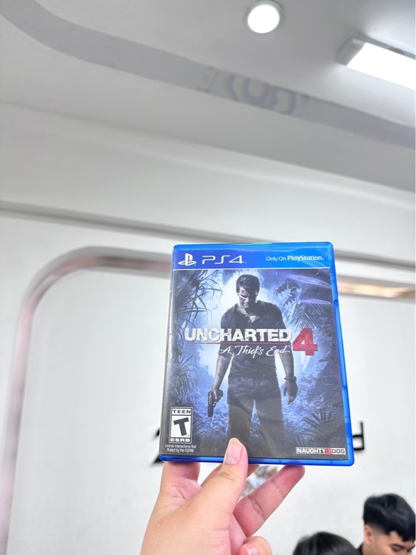 Đĩa game PS 4 Uncharted 4: A Thief's End - Kèm box