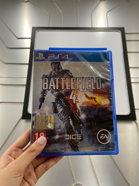 Đĩa Game PS4 - Battlefied 4 Powered By Frostbite 3 - Kèm Box
