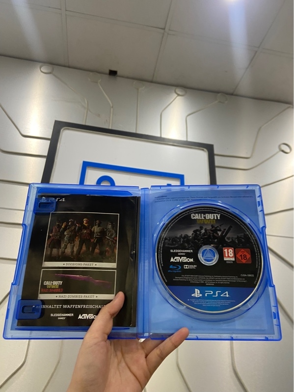 Đĩa game PS4 - Call Of Duty WWII - Kèm Box