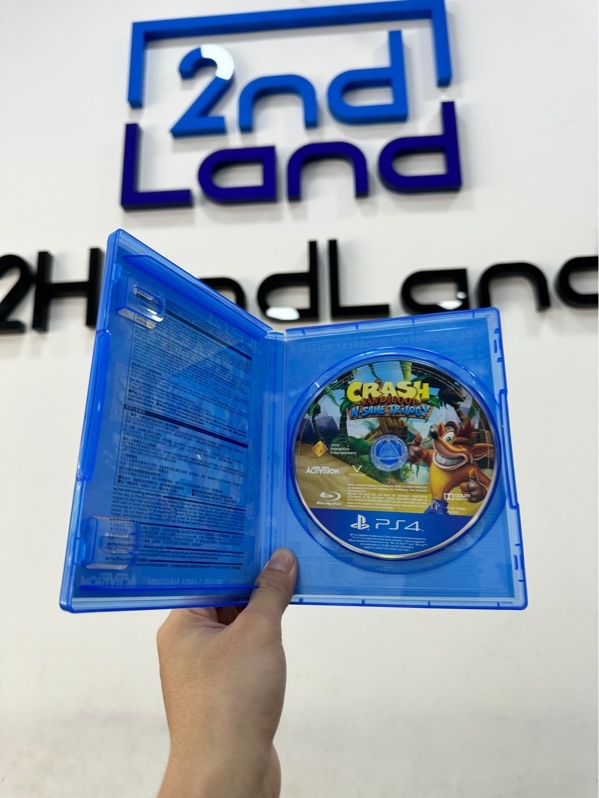 Đĩa game PS4 - Crash Bandicoot N. Sane Trilogy - Kèm box