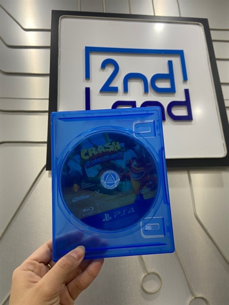 Đĩa game PS4 - Crash Dicoot Nsane Trilogy - Body
