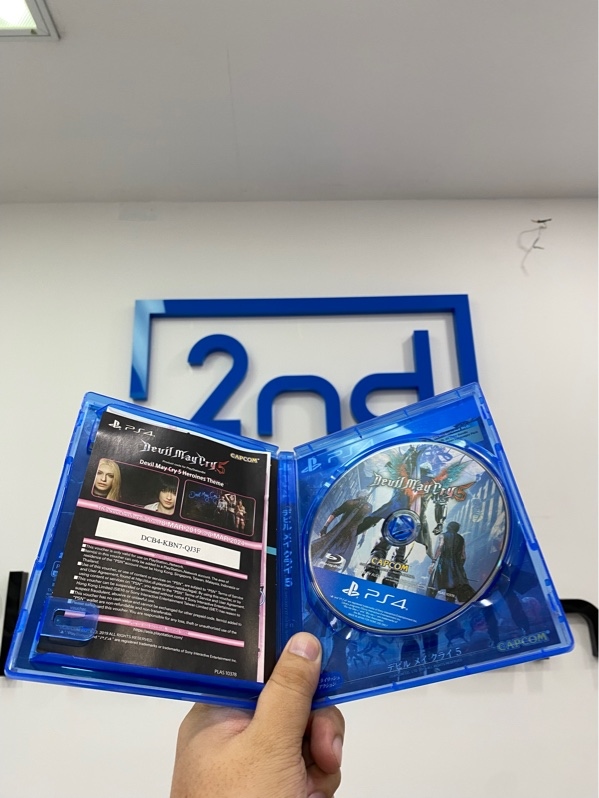 Đĩa game PS4 - Devil May Cry 5 - kèm box