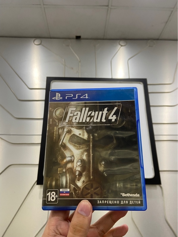 Đĩa game PS4 - Fallout 4 - Xước - Kèm Box