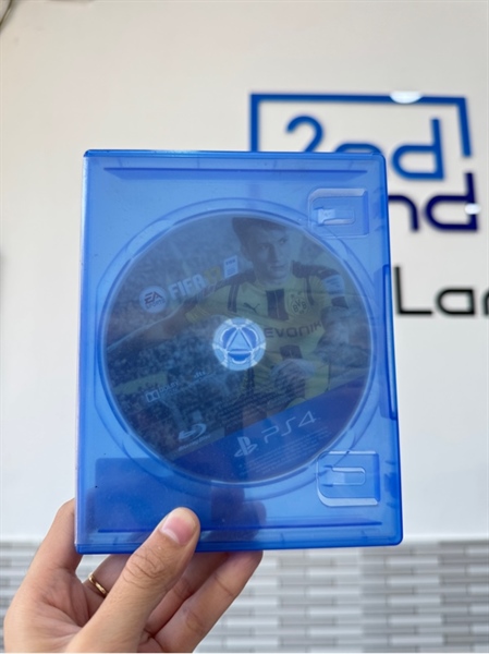 Đĩa game PS4 - Fifa 17 - Box