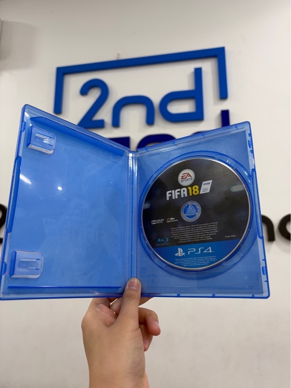 Đĩa game PS4 - Fifa 18 - Ngoại hình 97% - Xước vỏ - Kèm box