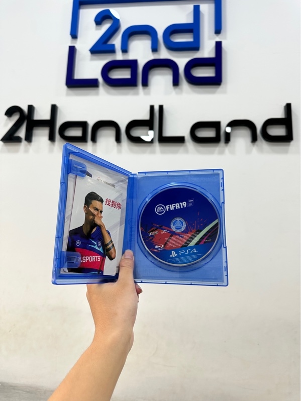 Đĩa game PS4 - Fifa 19 - Box
