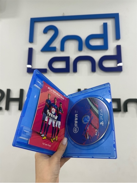 Đĩa game PS4 - FiFa 19 - Box