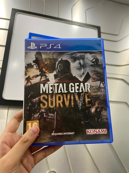 Đĩa game PS4 - Metal Gear Survive - Box