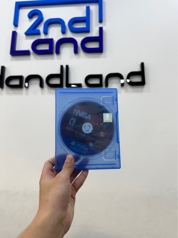 Đĩa game PS4 - NBA 2K17 - Box