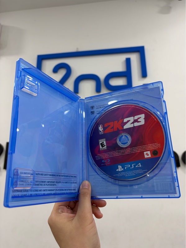 Đĩa game PS4 - NBA 2K23 - Ngoại hình 97% - Xước vỏ - Kèm box
