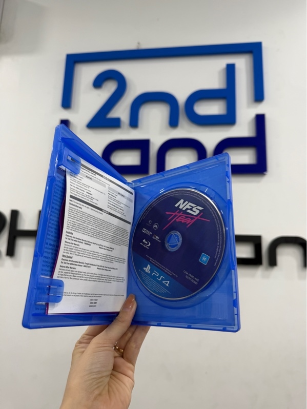 Đĩa game PS4 - NFS Heat - Đĩa trầy nhiều - Kèm Box