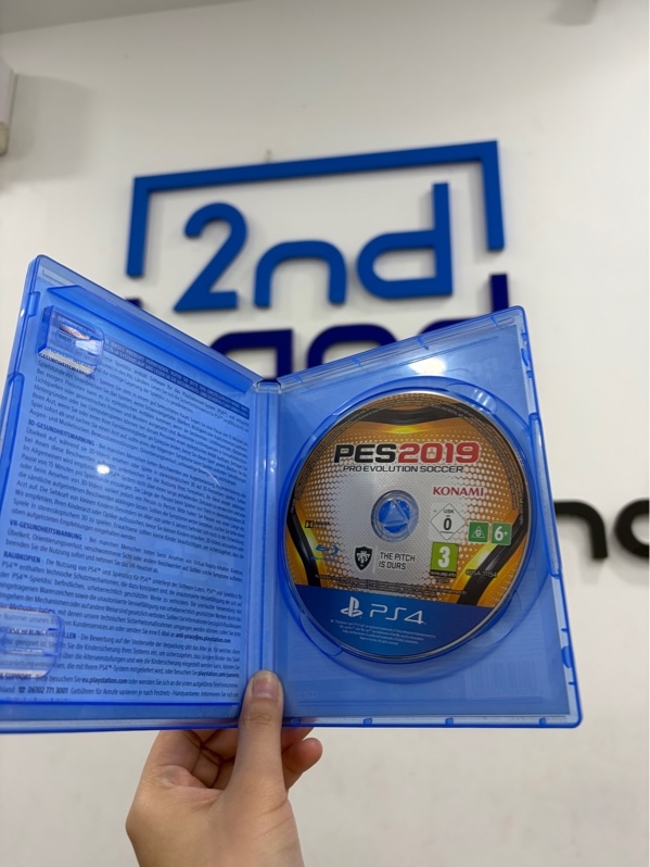 Đĩa game PS4 - Pes 2019 - Ngoại hình 97% - Xước vỏ - Kèm box