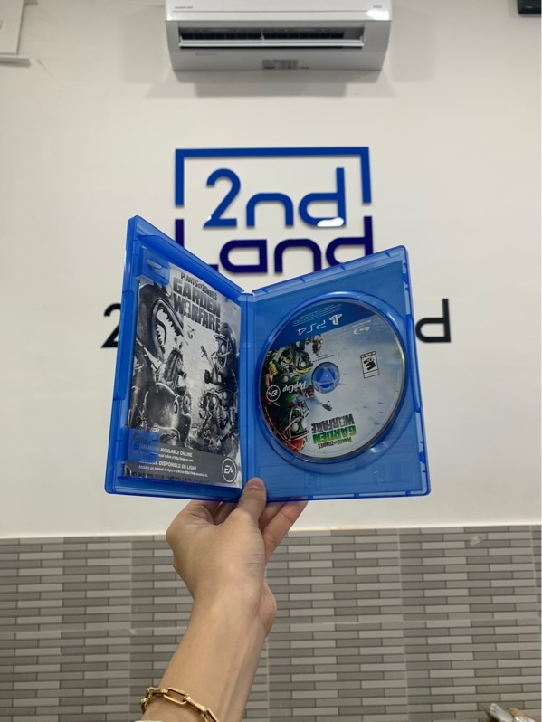Đĩa game PS4 - Plants vs Zombies Garden Warfare - Box