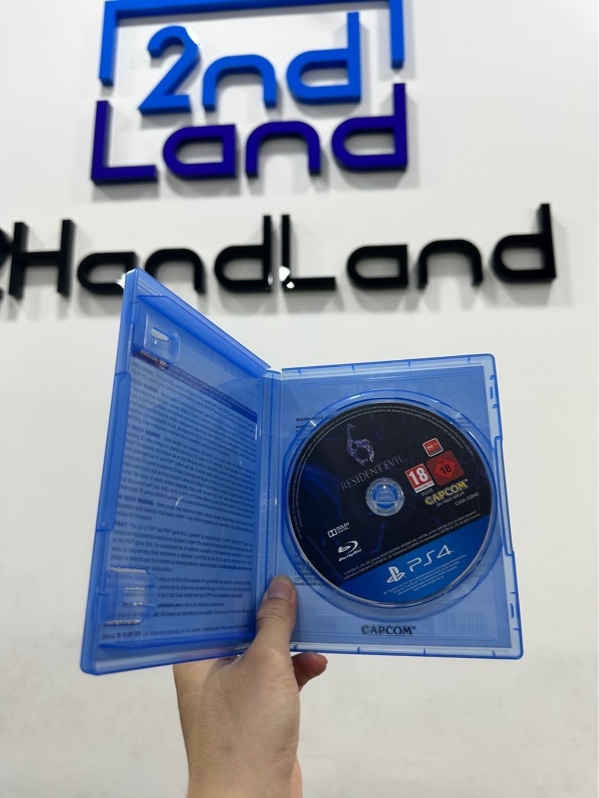 Đĩa game PS4 - Resident Evil - Box