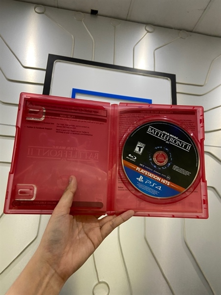 Đĩa Game PS4 - Star Wars Battlefront II - Kèm Box 1