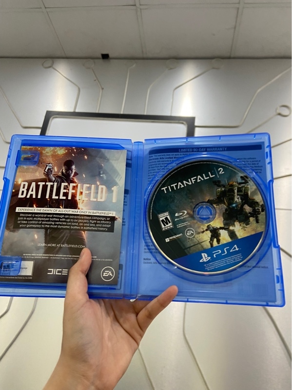 Đĩa game PS4 - Titanfall 2 - Kèm Box