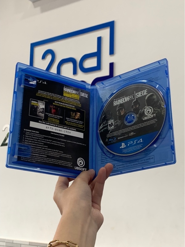 Đĩa game PS4 - Tom clancy s rainbow six siege - Box