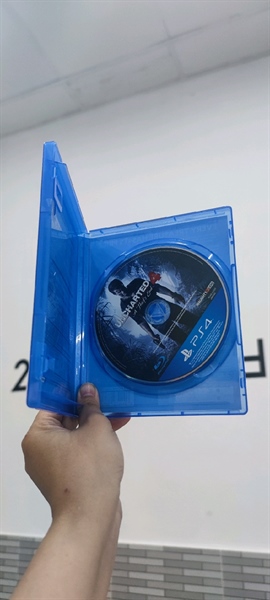 Đĩa game PS4 Uncharted 4 - Box 1