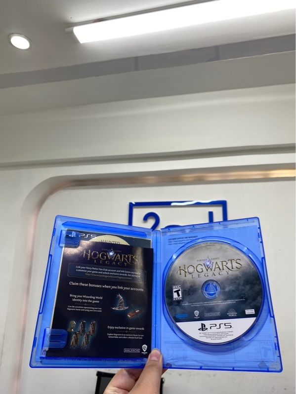 Đĩa game PS5 Hogwarts Legacy - Kèm box