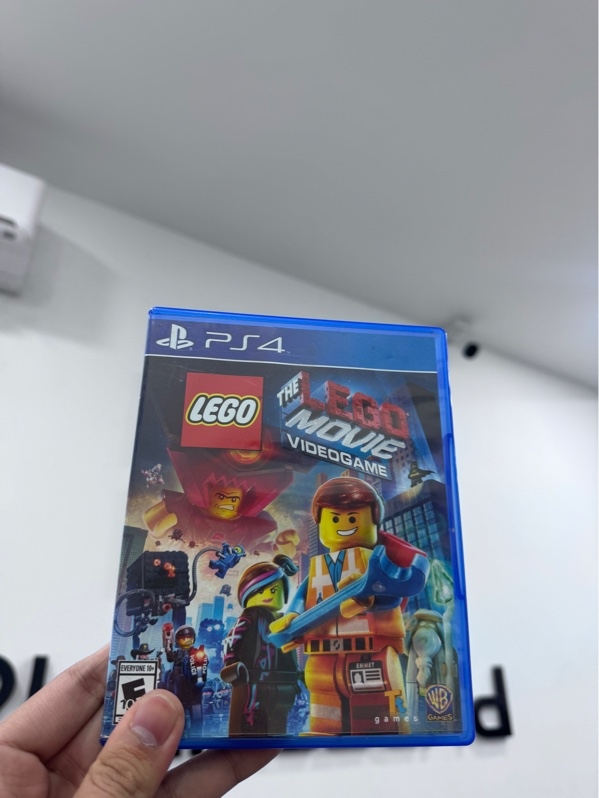 Đĩa phim PS4 The Lego Movie Videogame - Ngoại hình 96% - Vỏ trầy, đĩa xước nhiều - Body