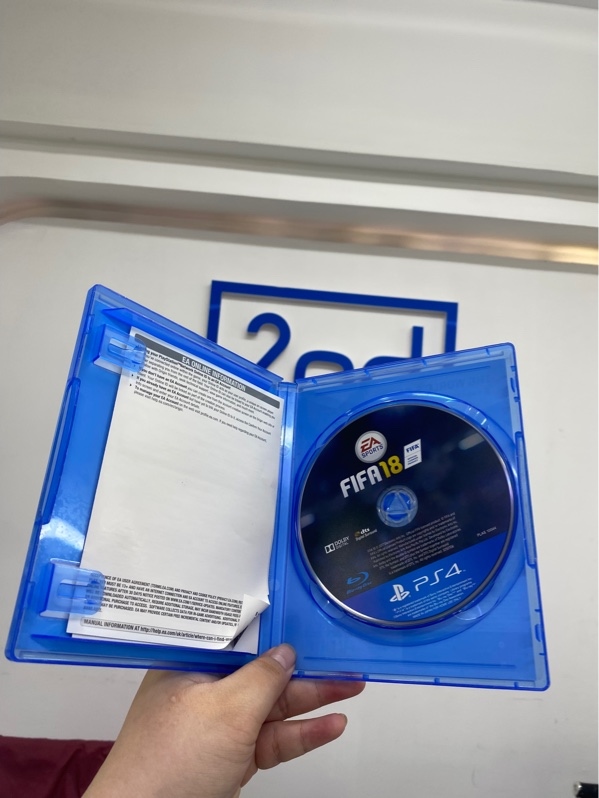 Đĩa PS4 Fifa 18 - Kèm Box