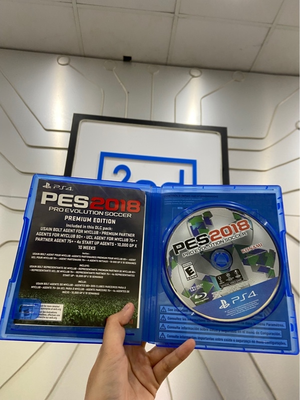 Đĩa PS4 - Pes 2018 Pro Evolution Soccer - Kèm Box