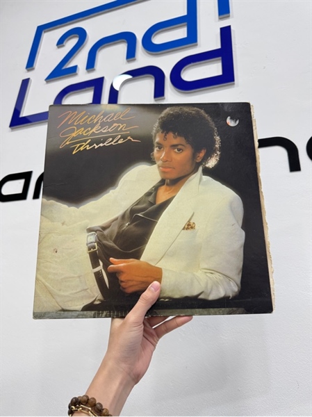 Đĩa than Album Thirller - Michael Jackson - Màu đen - Ngoại hình: 98% - Box