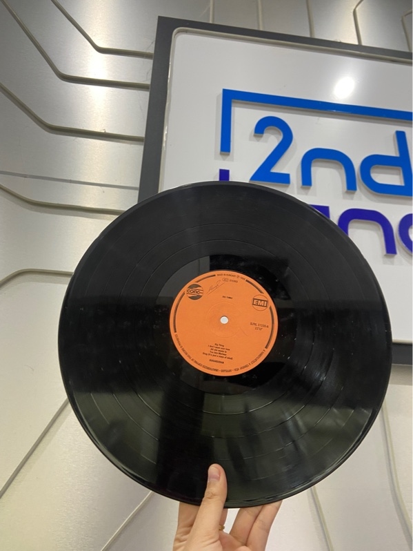 Đĩa Than Big Thing - Màu đen - Ngoại hình: 97% - Box