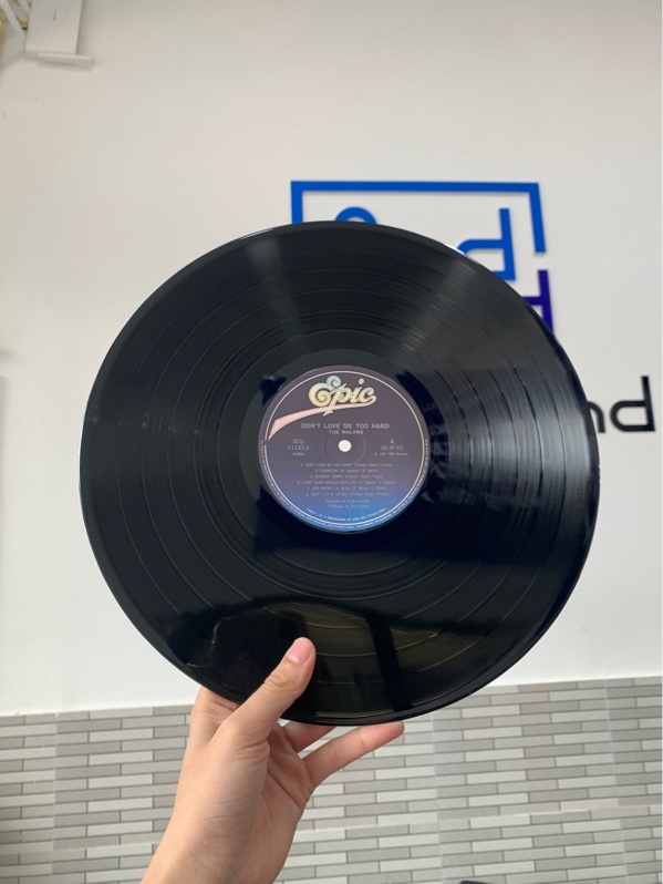 Đĩa than Don't Love Me Too Hard - The Nolans - Box