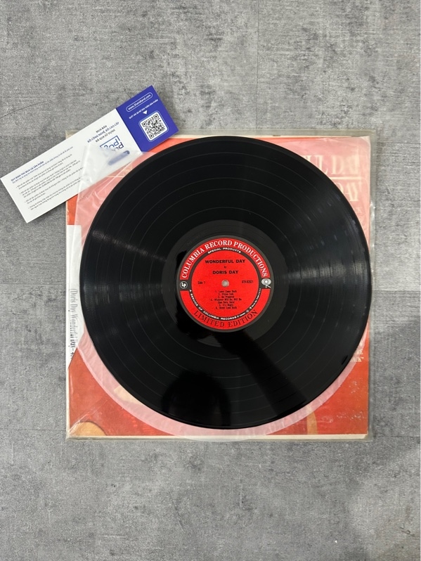 Đĩa than Dosis Day Wonderful Day Columbia Limited Edition - Ngoại hình 97% - Box