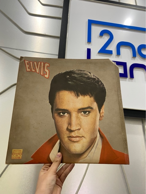 Đĩa Than Elvis - Màu đen - Ngoại hình: 97% - Box