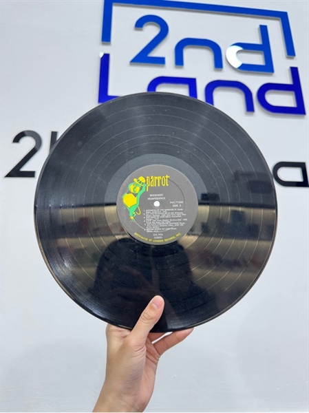 Đĩa than Engelbert Humperdinck - Engelbert Humperdinck - Màu đen - Ngoại hình: 98% - Box 1