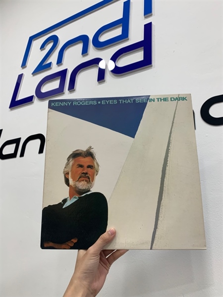 Đĩa than Eyes That See In The Dark - Kenny Rogers - Màu đen - Ngoại hình: 98% - Box