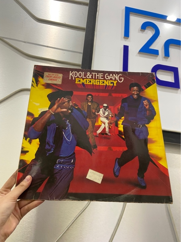 Đĩa Than Kool & The Gang - Màu đen - Ngoại hìn: 97% - Box