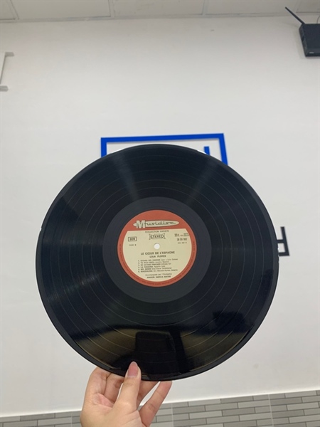 Đĩa than Le Cœur De L'Espagne - Lola Flores - Màu đen - Ngoại hình: 98% - Box 1