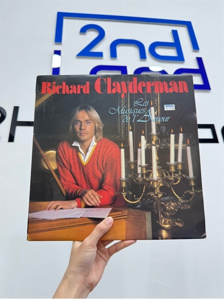 Đĩa than Les musiques de l'amour - Richard Clayderman - Màu đen - Ngoại hình: 98% - Box