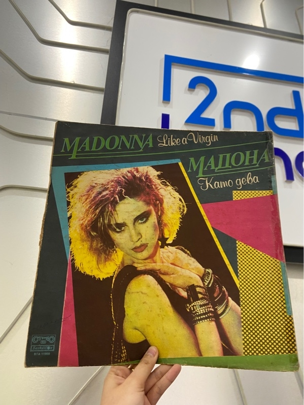 Đĩa Than Madona Like a Virgin - Màu đen - Ngoại hình: 97% - Box