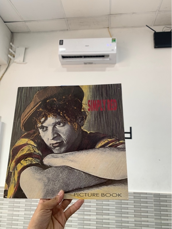 Đĩa than Picture Book - Simply Red - Box