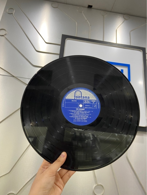 Đĩa than - Quatre Soleils - Ngoại hình: 97% - Kèm Box