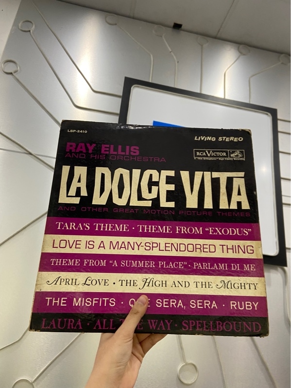 Đĩa than - RCA Victor “La Dolce Vita” - Ngoại hình: 97% - Kèm Box