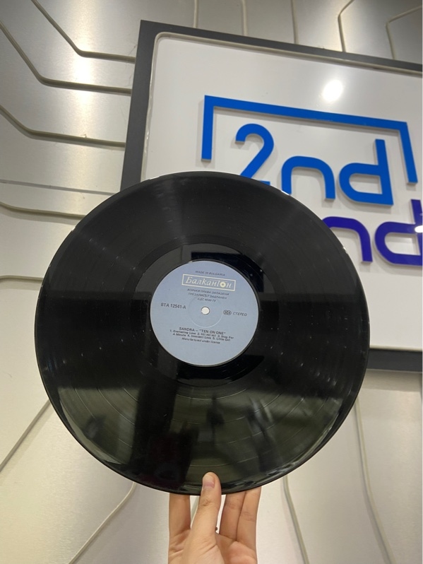 Đĩa Than Sandra Ten On One - Màu đen - Ngoại hình: 97% - Box