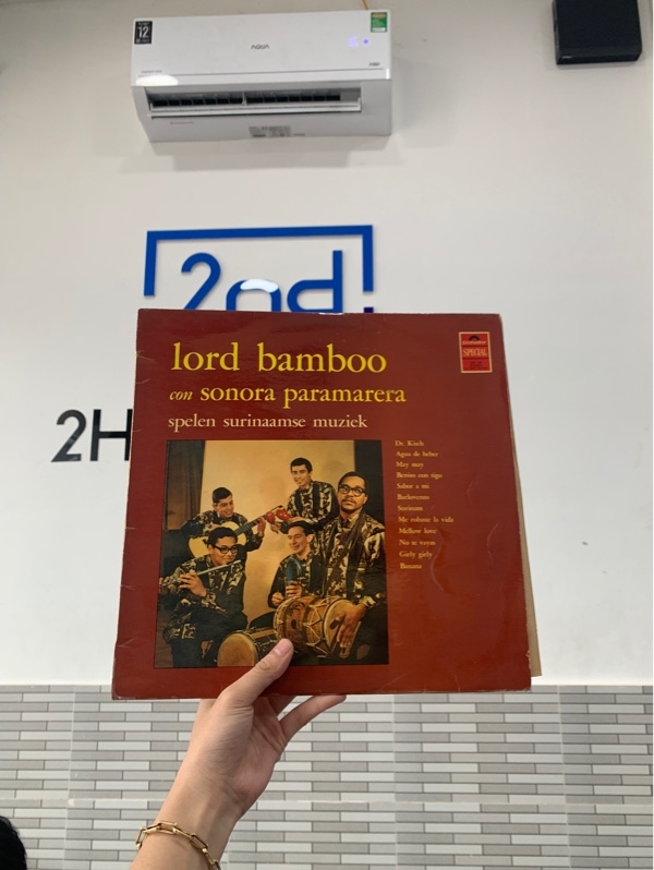 Đĩa than Spelen Surinaamse Muziek - Lord Bamboo Con Sonora Paramarera - Box