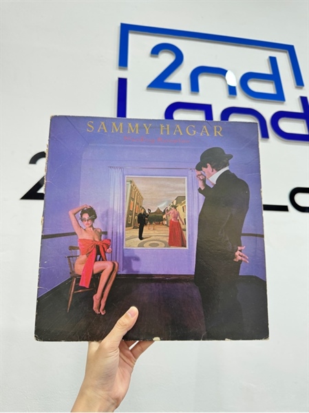 Đĩa than Standing Hampton - Sammy Hagar - Màu đen - Ngoại hình: 98% - Box