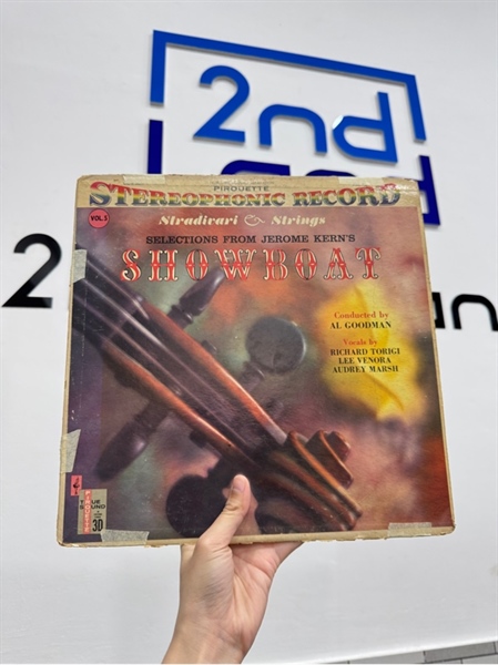 Đĩa than Stradivari Strings Music of Jerome Kern - Stradivari Strings - Màu đen - Ngoại hình: 98% - Box