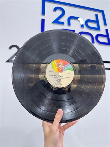 Đĩa than Stradivari Strings Music of Jerome Kern - Stradivari Strings - Màu đen - Ngoại hình: 98% - Box 1